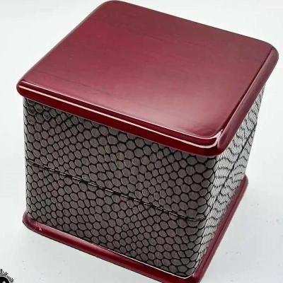 جعبه ساعتی النگویی بالشتکدار لاکچری براق