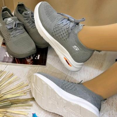 اسکیچرز بافتنی ️