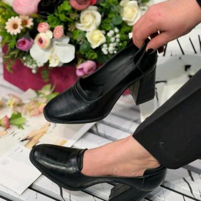 پاشنه دار کلاسیک