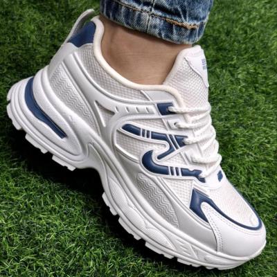 کفش نیوبالانس میانه