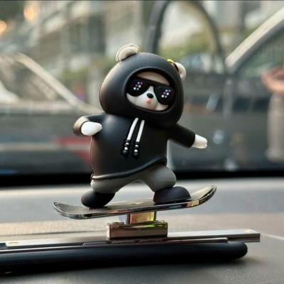 دکوری ماشین طرح خرس اسکیت سوار (ریل اصلی)