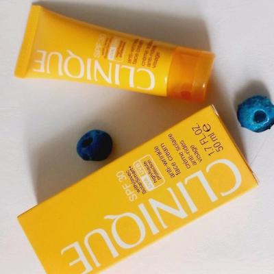 کرم ضد آفتاب کلینیک سولا