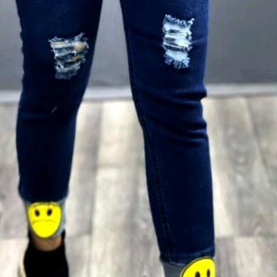 شلوار جین اصل زاپ دار پایین استیکر