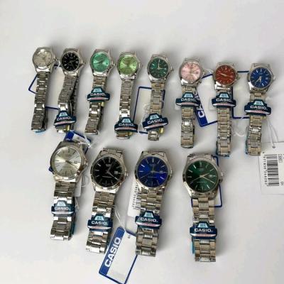 ساعت مچی کاسیو صفحه گرد زنانه مردانه ست