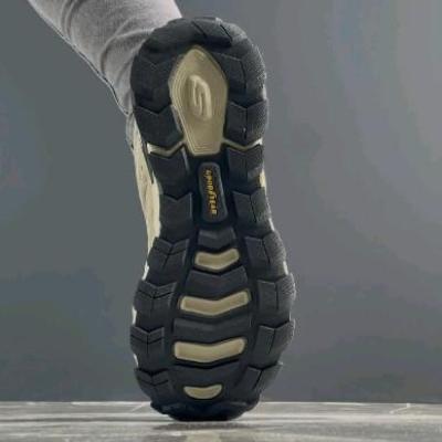 اسکیچرز مکس پرو تکت