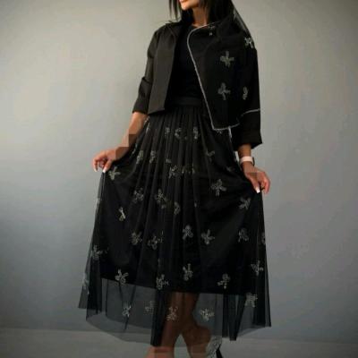 سه تیکه کت و دامن و شال کرپ مازاراتی و گیپور نگارین