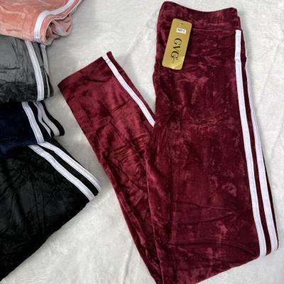 شلوار مخمل خط دار زنانه