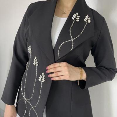 مانتو مجلسی مشکی پارچه کرپ ترک مدل گل یاس