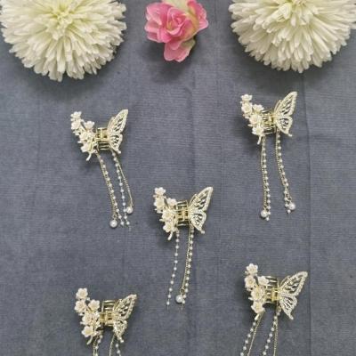 کلیپس پروانه ای آویز دار طلایی