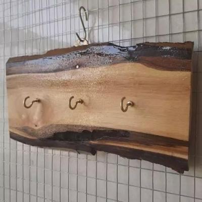 جا کلیدی رستیک که (هر کدوم عکسها طرحش بخاطر نوع چوب متفاوت)