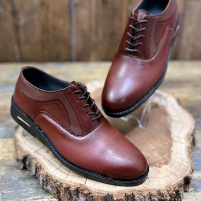 کفش روزمره مردانه چرم Rod | شیک، سبک و راحت دورنگ‌ عسلی و مشکی