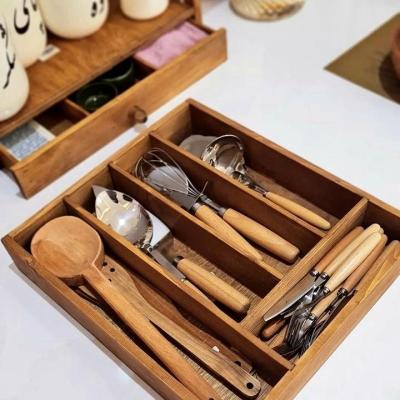 جاقاشقی داخل کشو