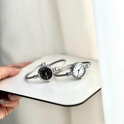 ساعت بنگلی ، بنگل ساعتی