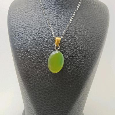 گردنبند عقیق سبز ارامش بخش م700