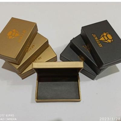 جعبه سکه کارتی طلایی مشکی در پک 12تایی