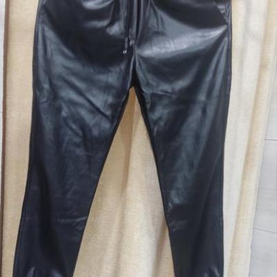 شلوار زنانه چرم گتدار