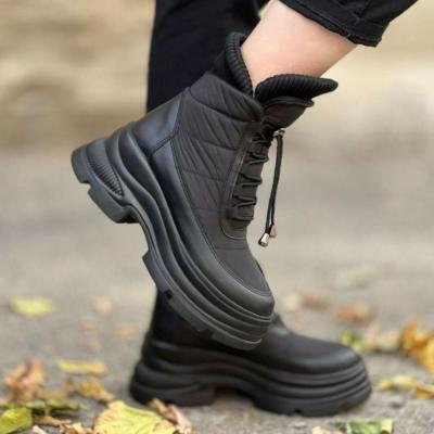 نیم بوت زنانه کاپشنی لژدار رنگ مشکی سایز بندی 37 تا 40