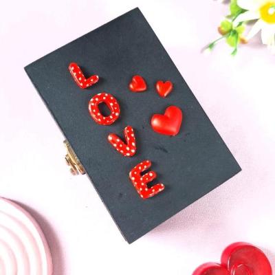 جعبه چوبی قفل دار