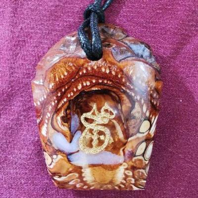 گردن آویز دست ساز اپوکسی کاج نماد فلری هیچ طرح کاج طبیعی