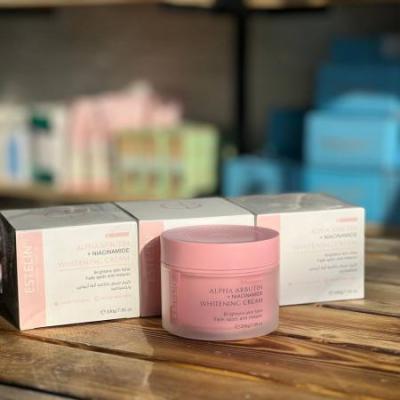 کرم روشن کننده و ضد لک نیاسینامید و آلفا آربوتین استلین