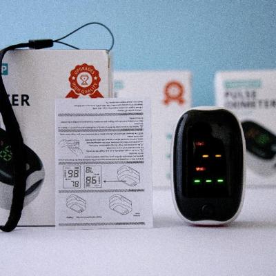 دستگاه اکسیژن سنج (پالس اکسیمتر)