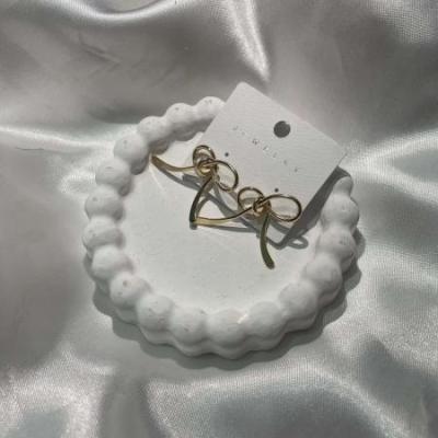 گوشواره پاپیونی