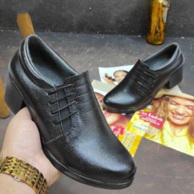 کفش چرم زنانه