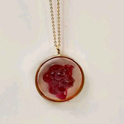 گردنبند رزینی طرح انار یلدایی