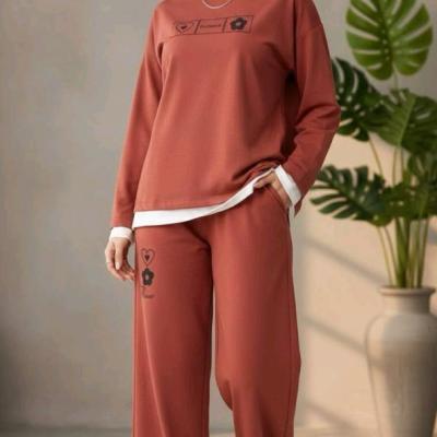 بلوز و شلوار زنانه