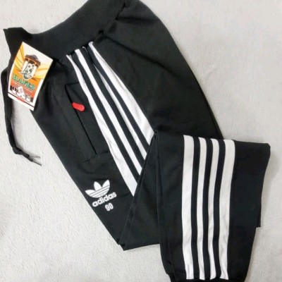 شلوار پسرانه رنگ مشکی