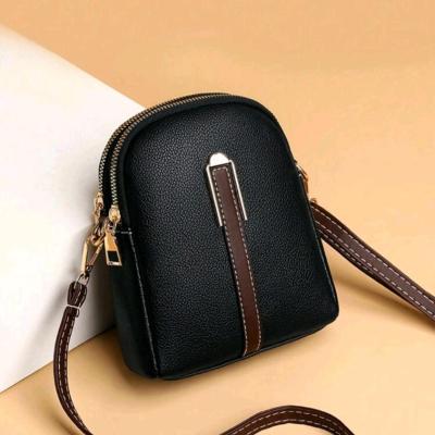 کیف دوشی زنانه