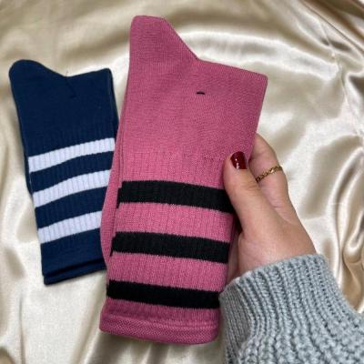 جوراب ساق دار