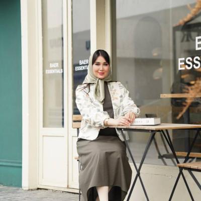 کت و سارافون لینن