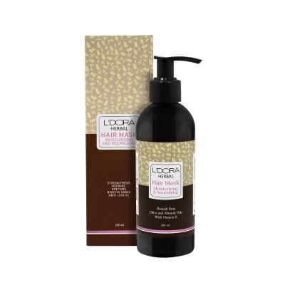 ماسک مو گیاهی بیرون حمام