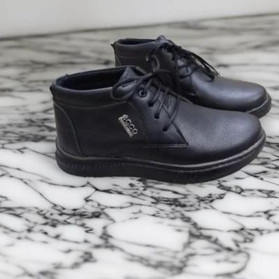 کفش مردانه نیم بوت ساقدار چرم ecco با قالب استاندارد و سبک محصول