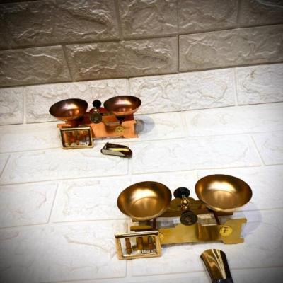 ترازو برنجی همراه با سرتاس و چرتکه یلدا