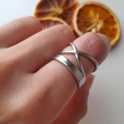 انگشتر طرح دار استیل نقره ای