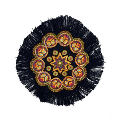 رومیزی پته دوزی طرح قهر و آشتی رنگ سورمه ای 25 سانتی