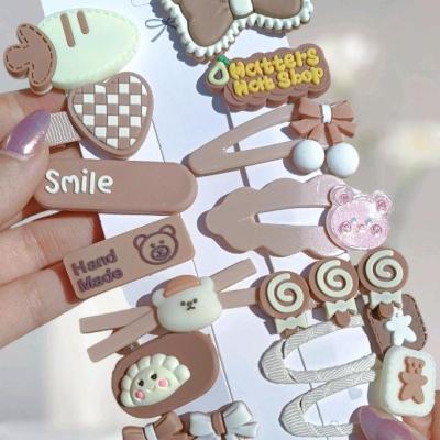 پک 14 عددی گیره سر مو با طراحی فانتزی و رنگ های نود شیک و جذاب