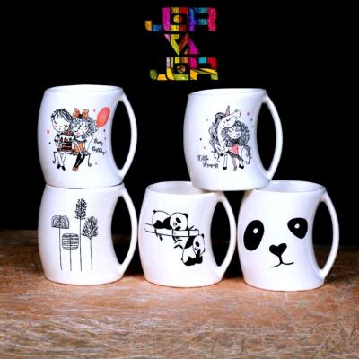 لیوان منحنی فانتزی