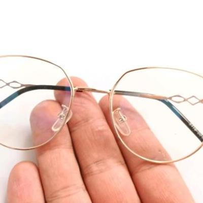 عینک طبی زنانه