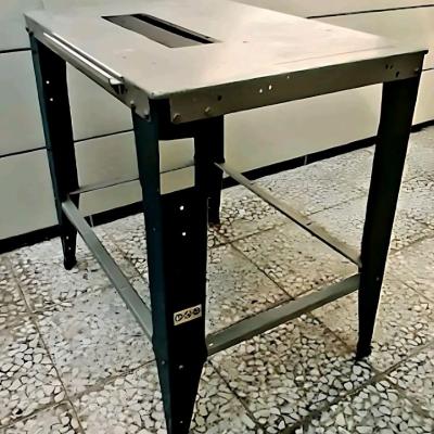 میز پرتابل ماکیتا برای نصاب ها یا برش در کارگاه