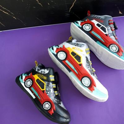 کفش اسپرت پمپی ماشینی