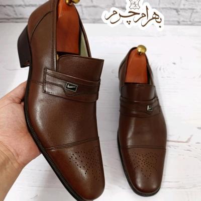 کفش مردانه زیره چرم طبیعی گاومیش مدل برت تک سایز