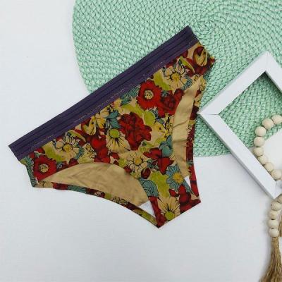 شورت زنانه لیزری طرح گل خاکی کد 10073