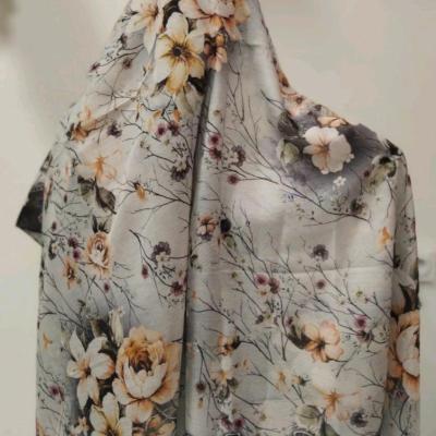 روسری نخی گلدار زنانه rs73u