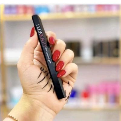 خط چشم ماژیکی هدی بیوتی