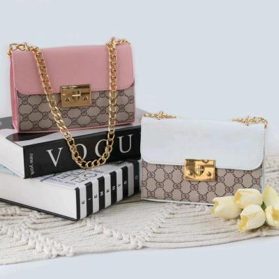 کیف پاسپورتی دخترانه