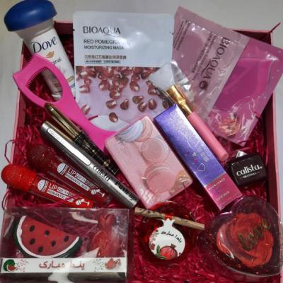 پک کادویی آرایشی و بهداشتی یلدایی شماره 6