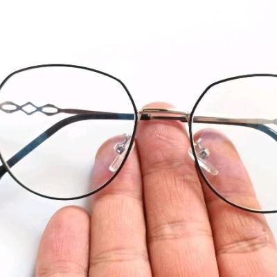 عینک طبی زنانه دخترانه